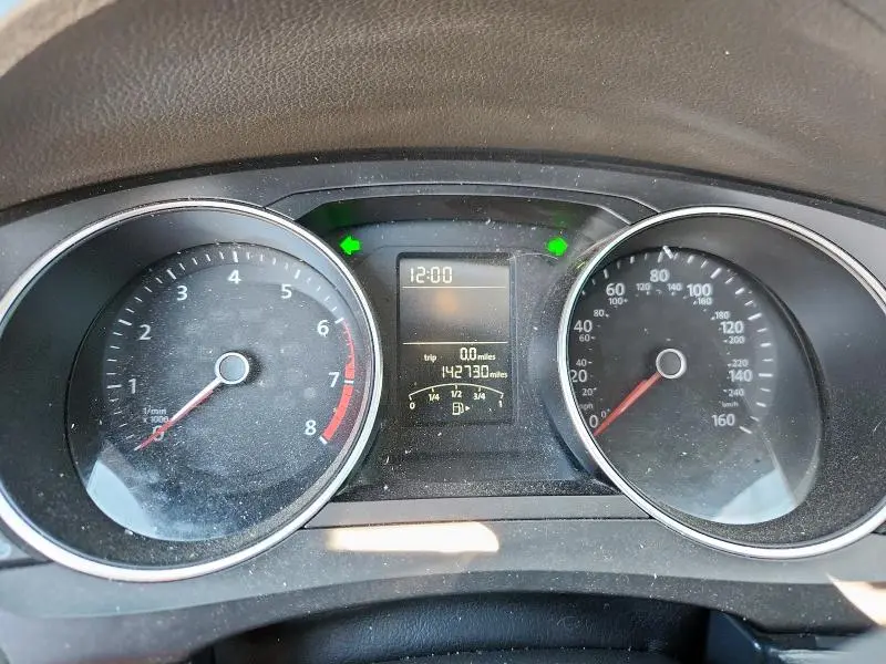 2016 VOLKSWAGEN JETTA SE  