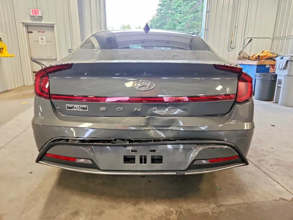 2020 HYUNDAI SONATA SE  