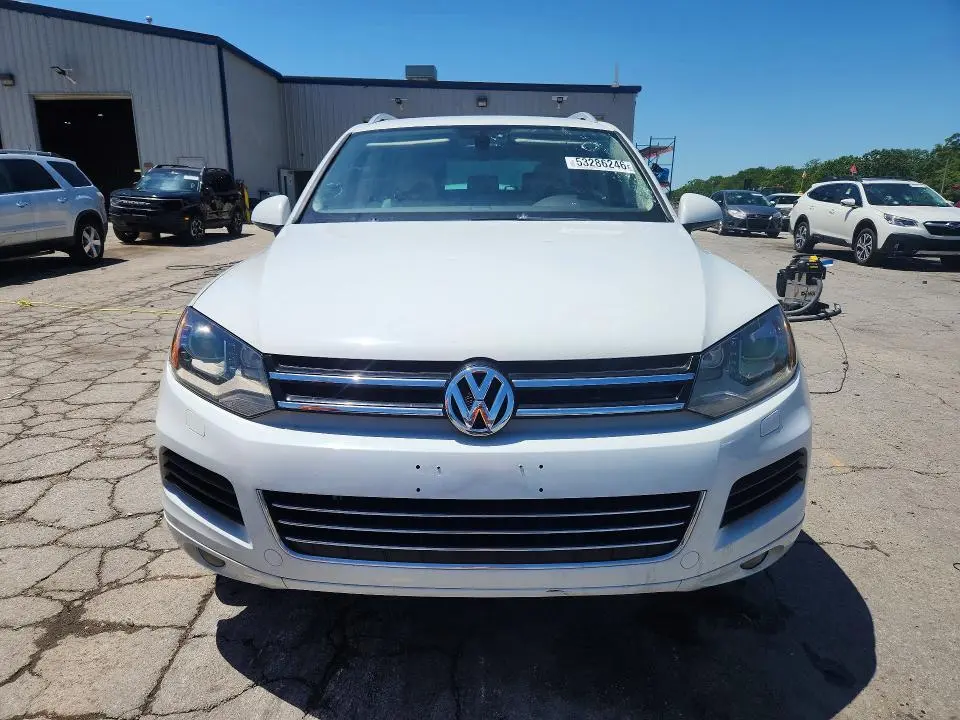 2012 VOLKSWAGEN TOUAREG V6 TDI  