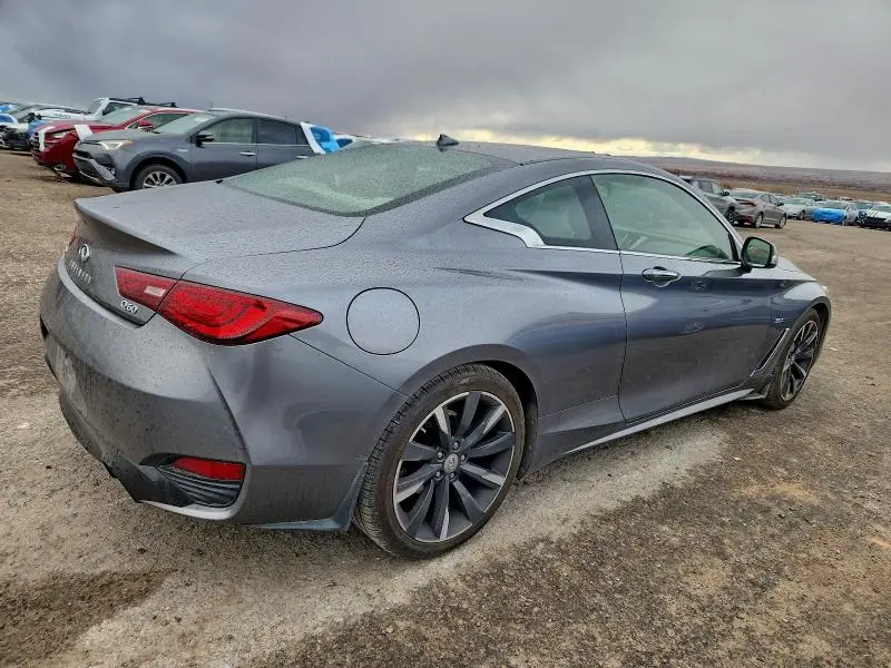2018 INFINITI Q60 LUXE 300  