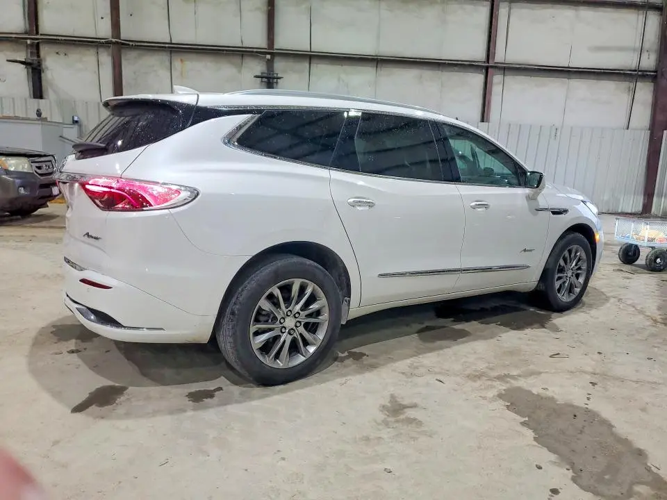 2022 BUICK ENCLAVE AVENIR  