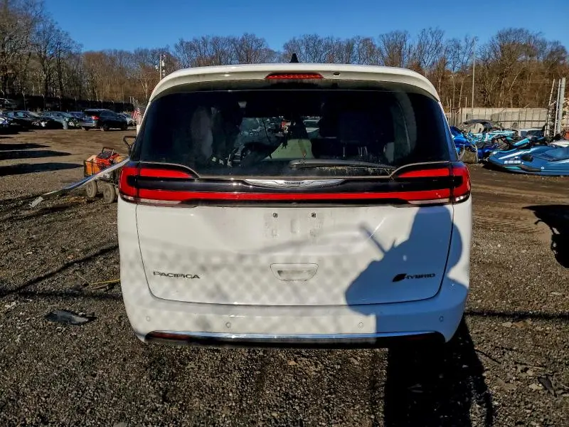 2024 CHRYSLER PACIFICA HYBRID SELECT  