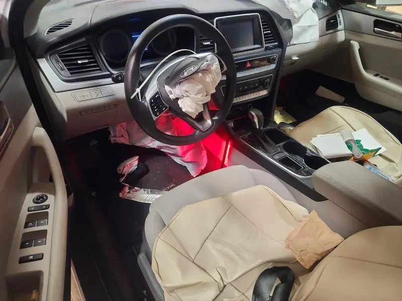 2019 HYUNDAI SONATA SE  