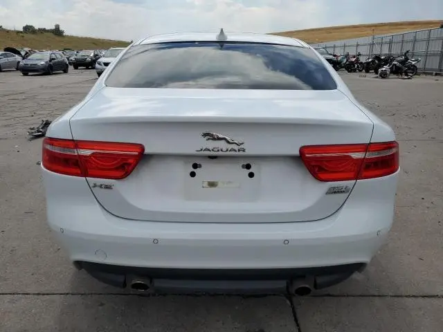 2017 JAGUAR XE PRESTIGE  