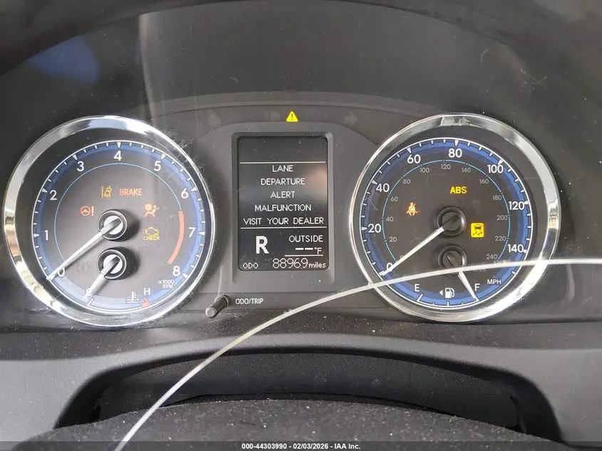 2017 TOYOTA COROLLA LE