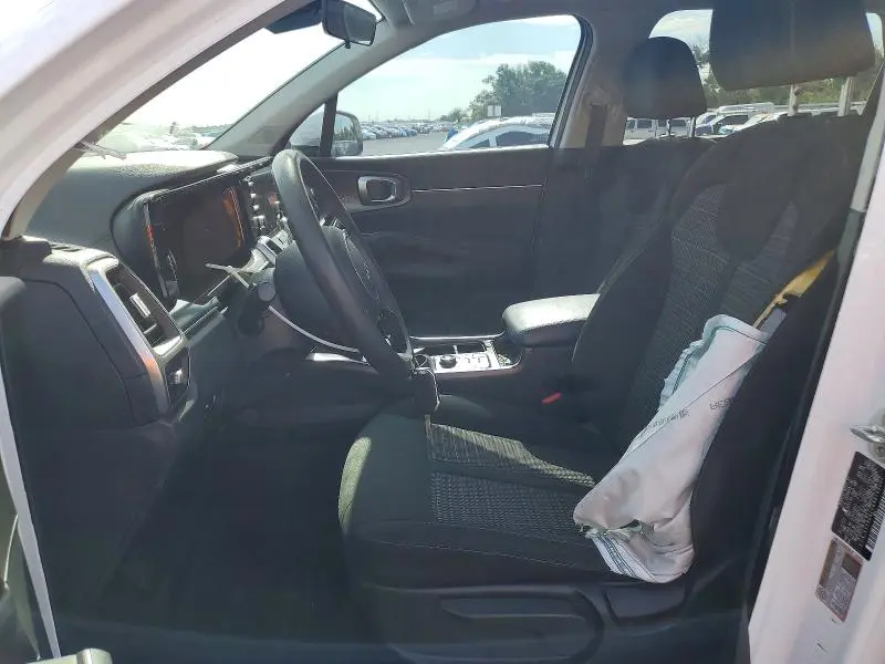 2022 KIA SORENTO LX  