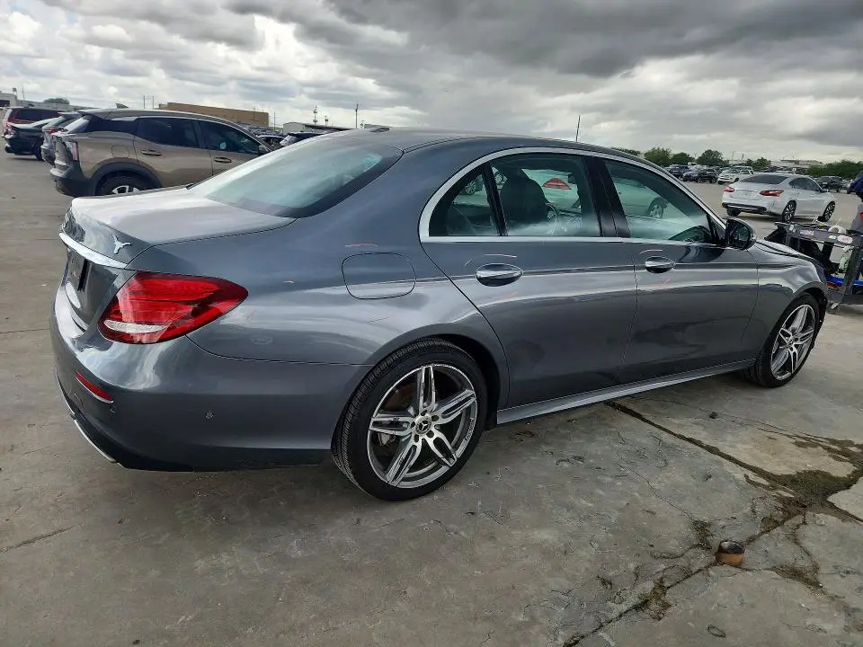 2018 MERCEDES-BENZ E 300  