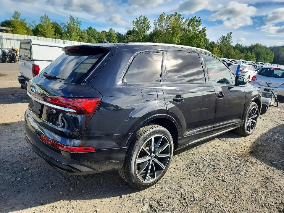 2021 AUDI Q7 PRESTIGE  