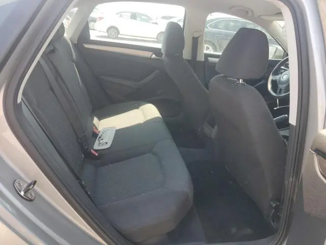 2013 VOLKSWAGEN PASSAT S  