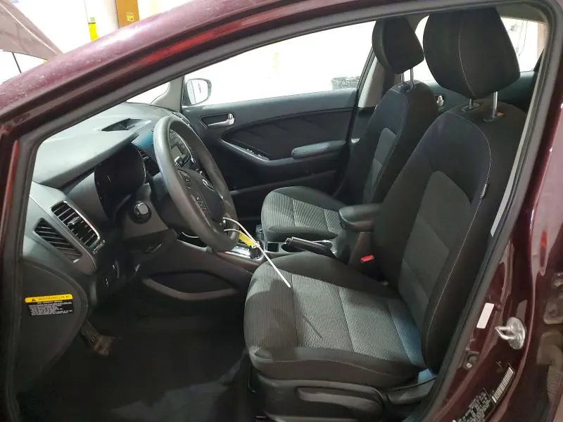 2017 KIA FORTE LX  