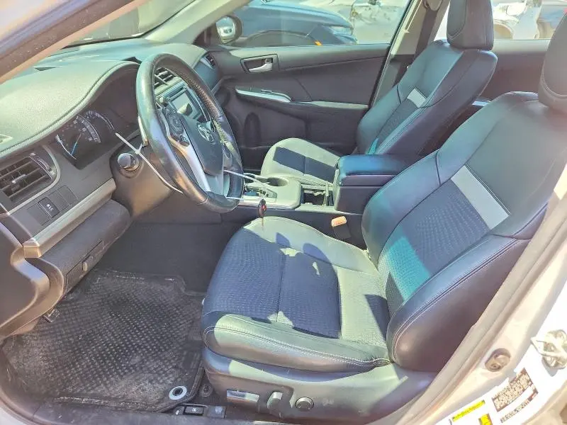 2012 TOYOTA CAMRY SE  