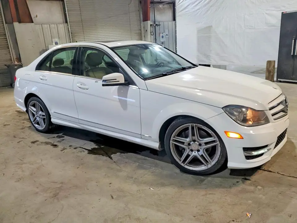 2013 MERCEDES-BENZ C 300 4MATIC  