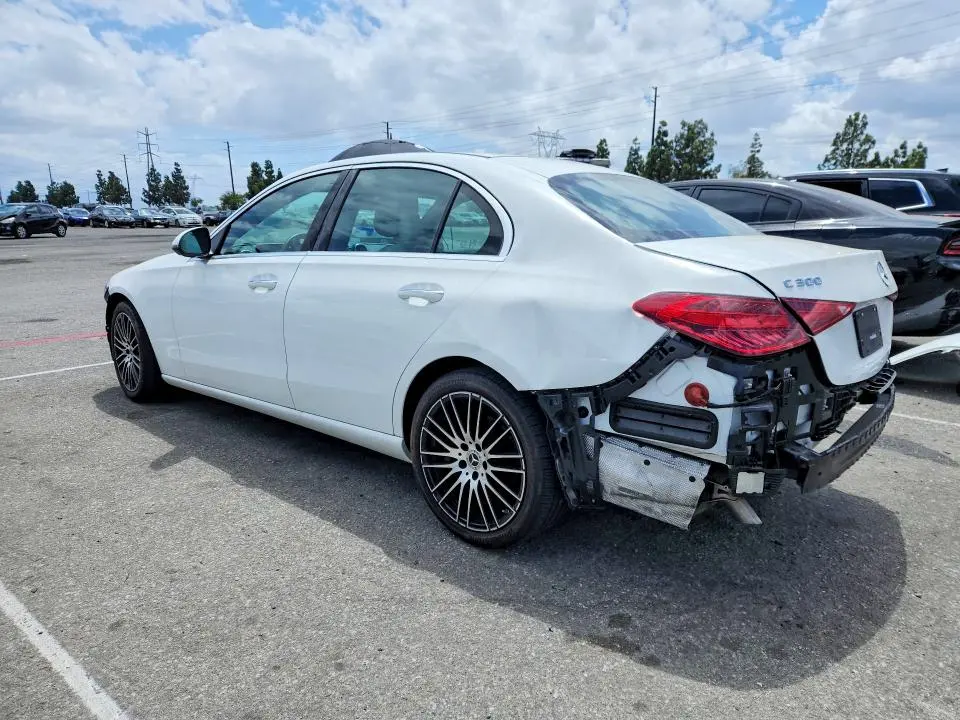 2024 MERCEDES-BENZ C 300  