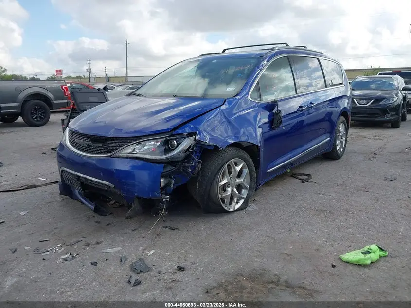 2019 CHRYSLER PACIFICA LIMITED