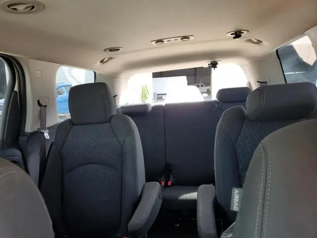 2013 GMC ACADIA SLE  