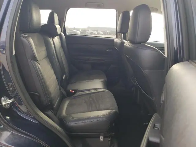 2020 MITSUBISHI OUTLANDER SE  