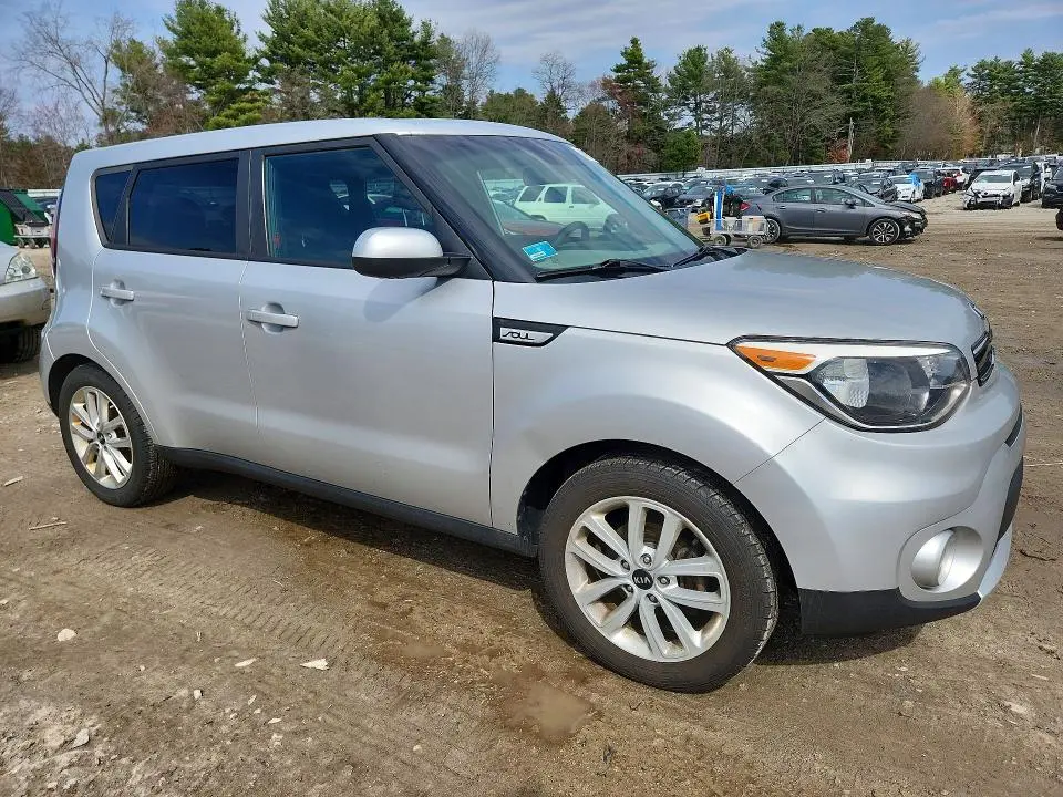 2017 KIA SOUL +  