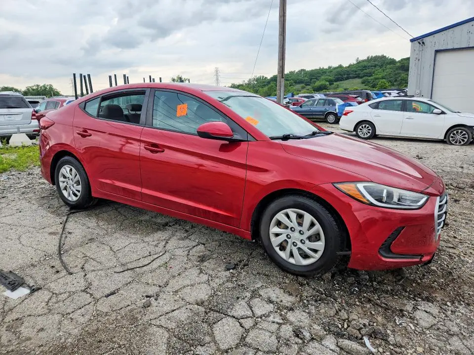 2018 HYUNDAI ELANTRA SE  