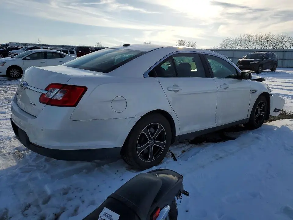 2011 FORD TAURUS SEL  