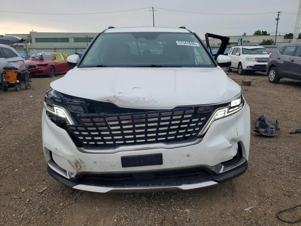 2024 KIA CARNIVAL SX PRESTIGE  