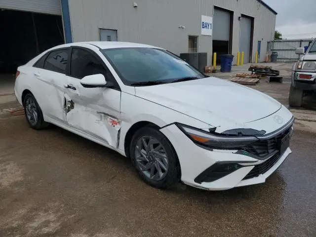2024 HYUNDAI ELANTRA SEL  