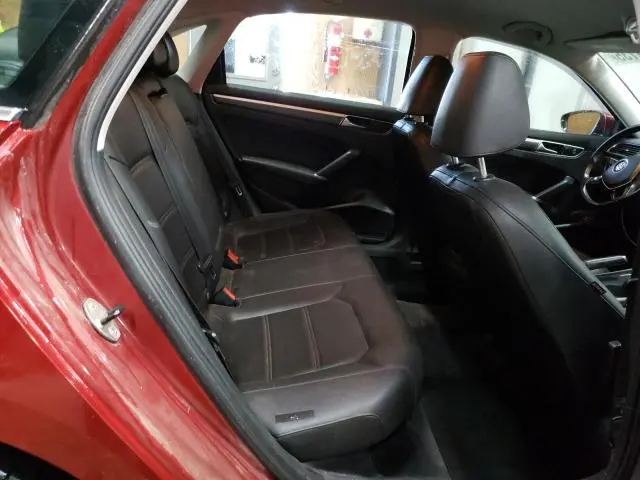 2016 VOLKSWAGEN PASSAT S  