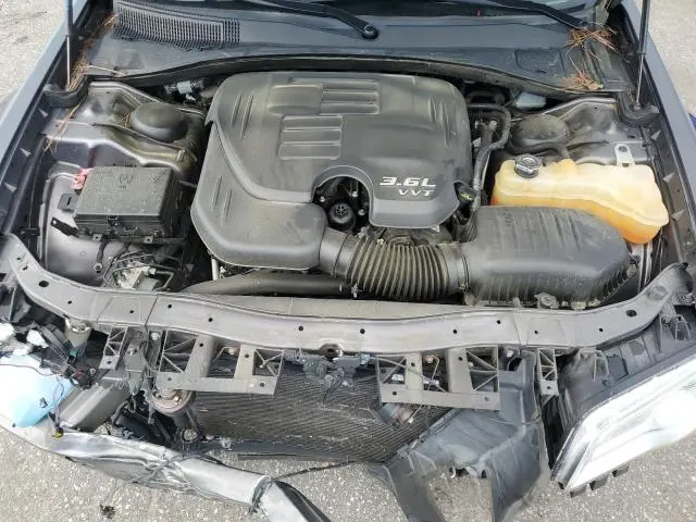 2019 CHRYSLER 300 LIMITED  