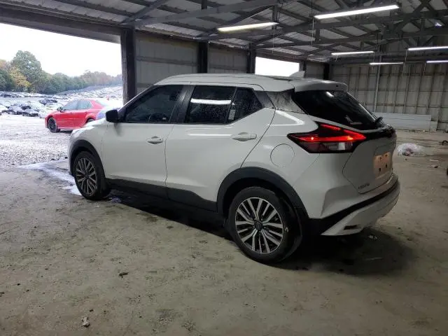2022 NISSAN KICKS SV  