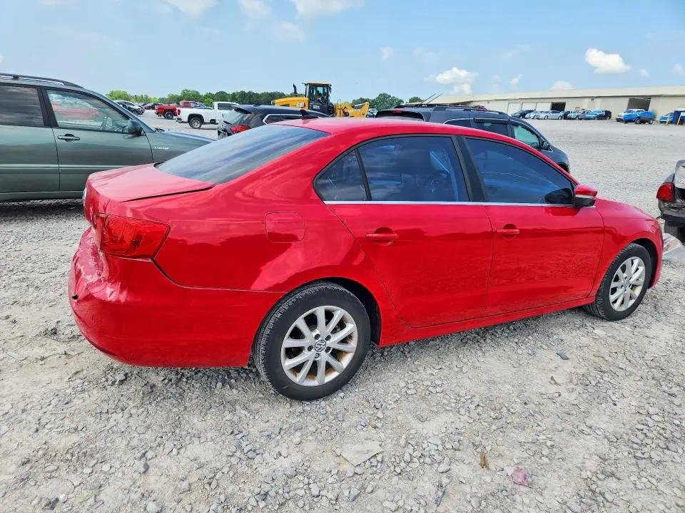 2013 VOLKSWAGEN JETTA SE  