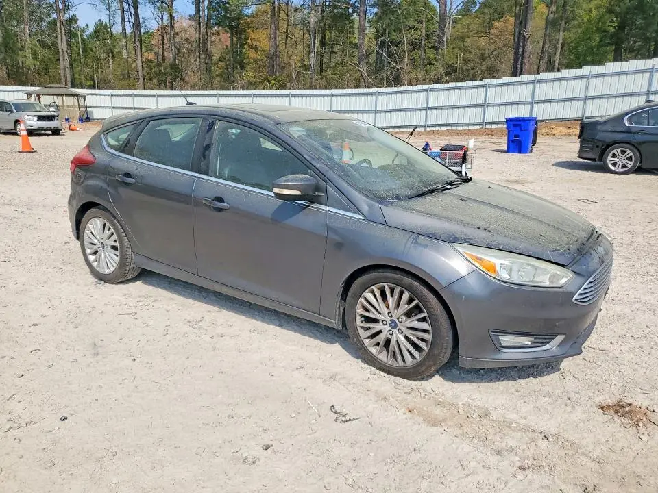 2017 FORD FOCUS TITANIUM  