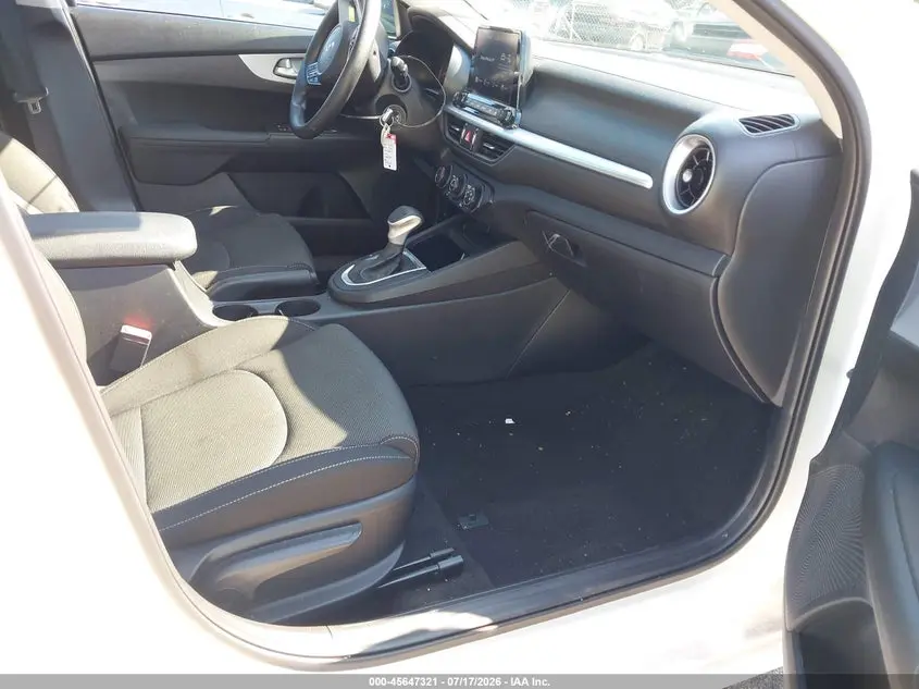 2024 KIA FORTE LXS