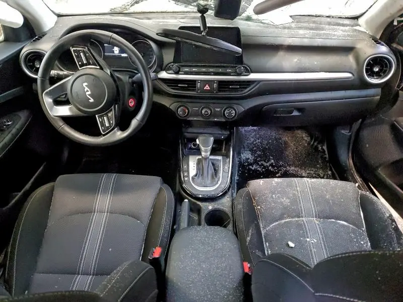 2023 KIA FORTE EX  