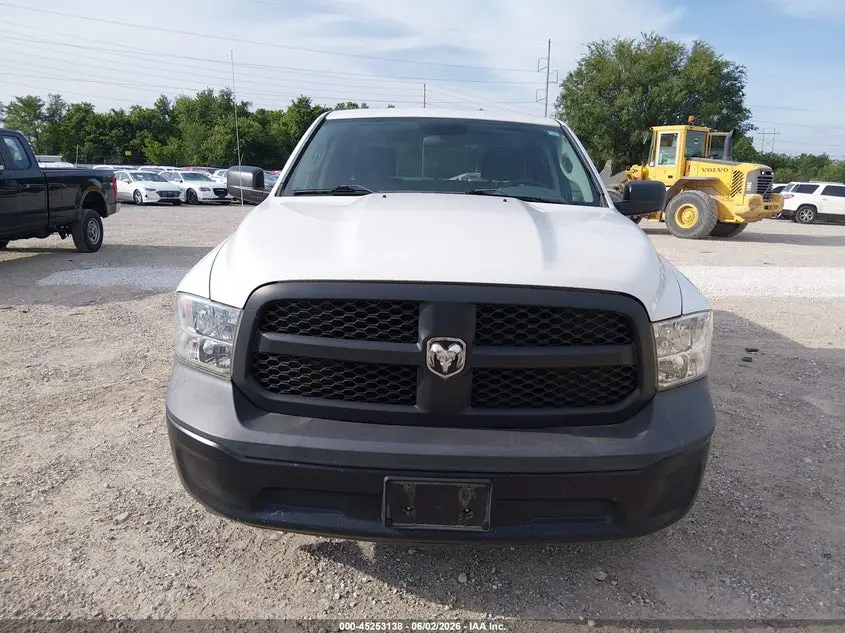 2017 RAM 1500 TRADESMAN  4X2 5'7 BOX