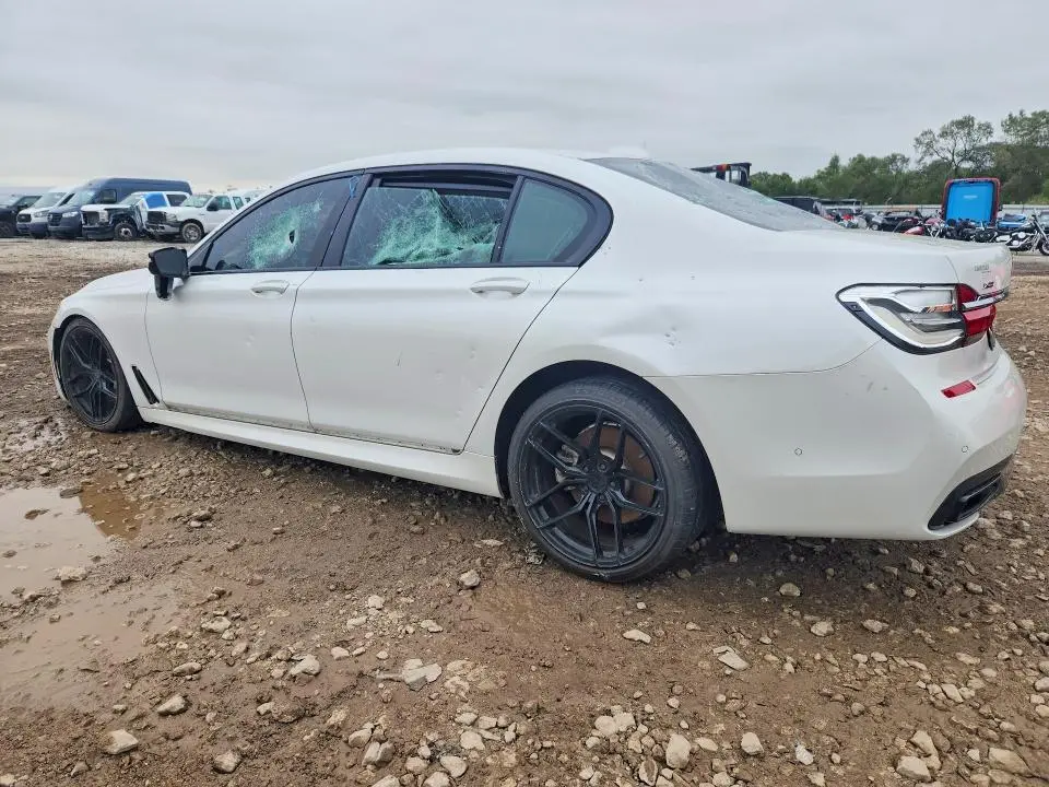 2017 BMW 750 XI  