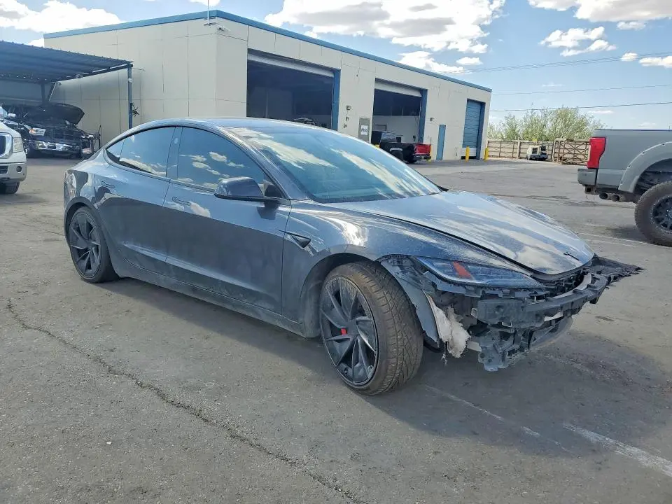 2024 TESLA MODEL 3   