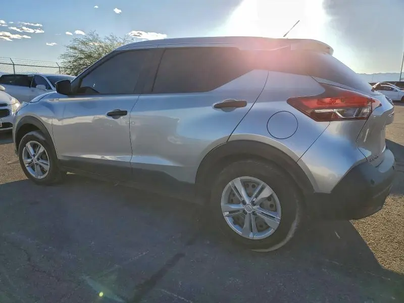 2020 NISSAN KICKS S  