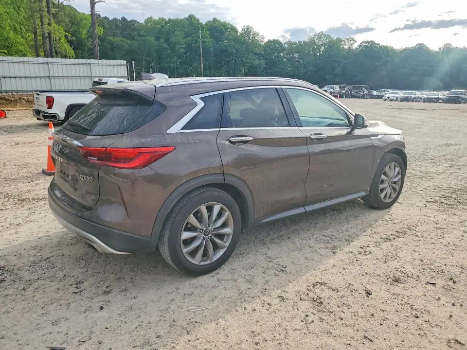 2019 INFINITI QX50 LUXE  