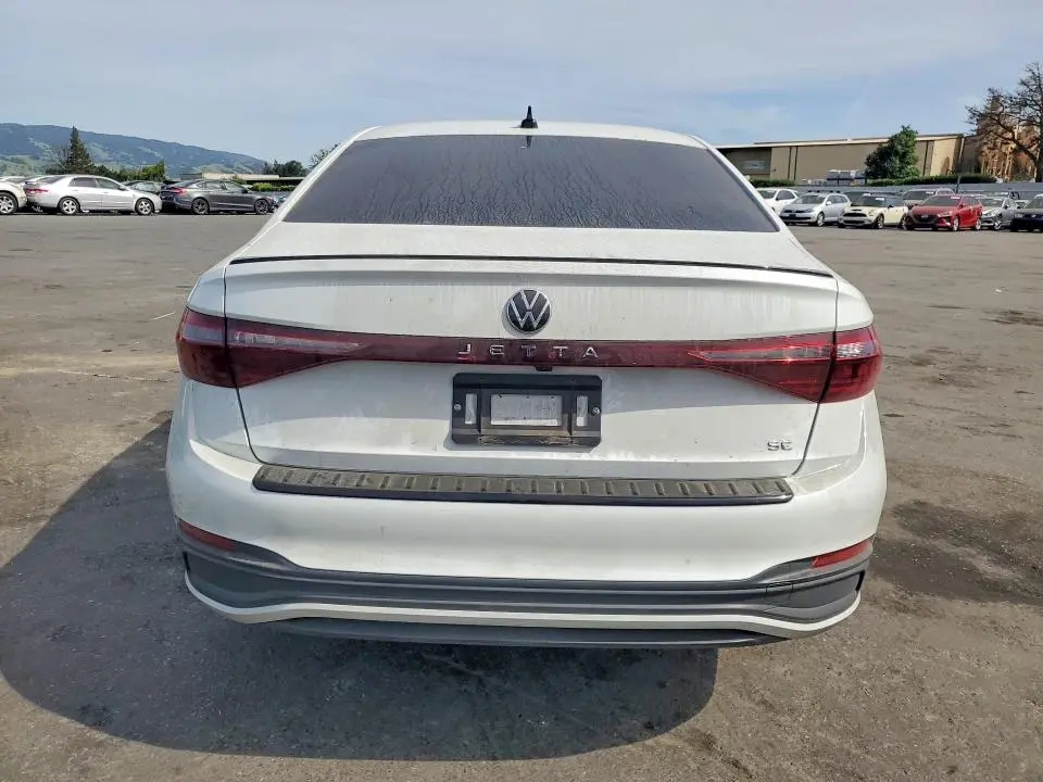2025 VOLKSWAGEN JETTA SE  