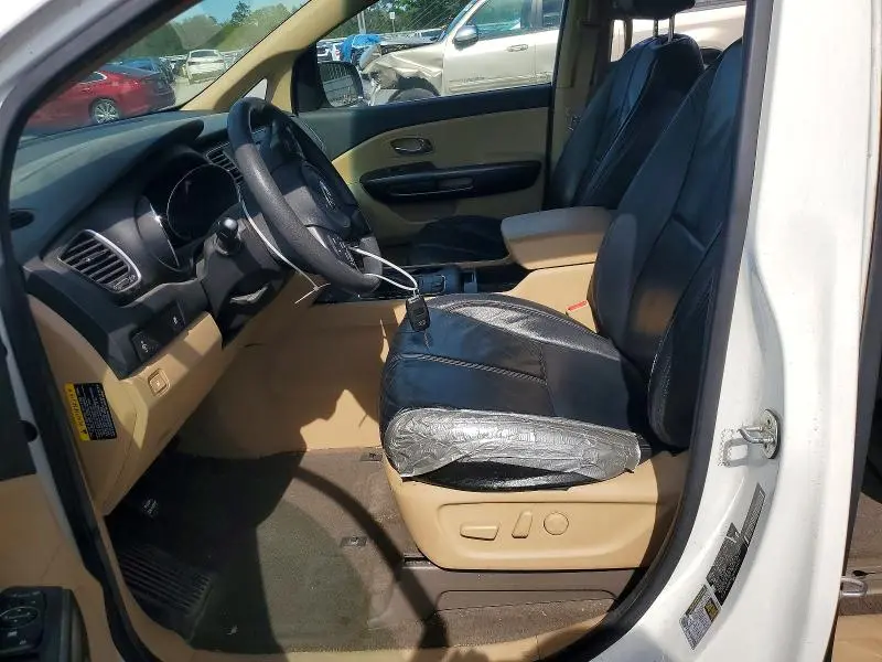 2018 KIA SEDONA LX  