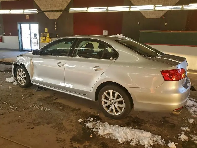 2013 VOLKSWAGEN JETTA SE  
