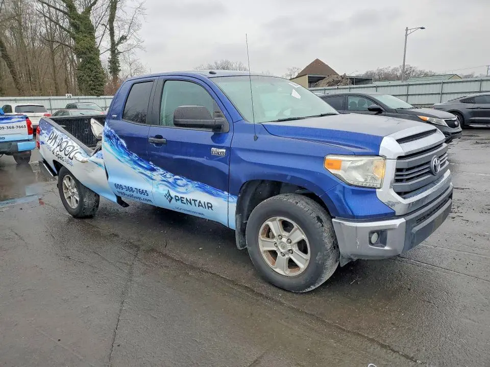 2014 TOYOTA TUNDRA SR5  