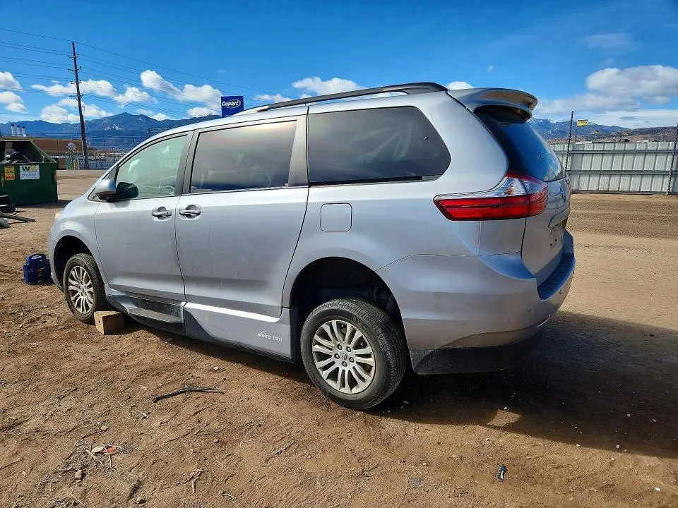 2017 TOYOTA SIENNA XLE 8-PASSENGER  