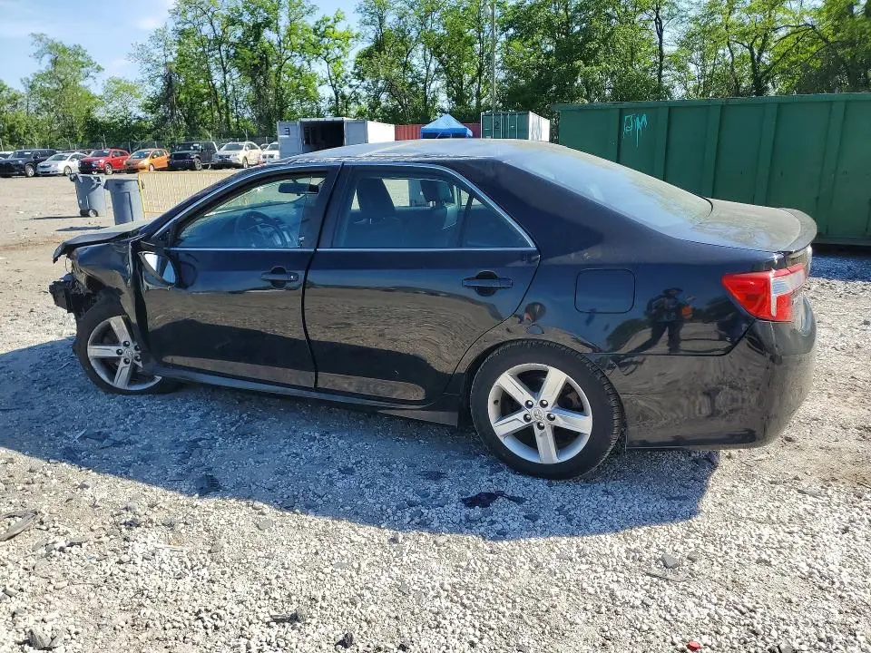 2014 TOYOTA CAMRY SE  
