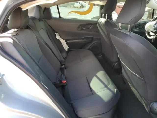 2024 TOYOTA PRIUS LE  