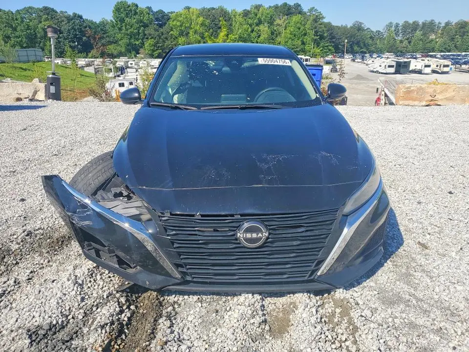 2023 NISSAN ALTIMA SV  