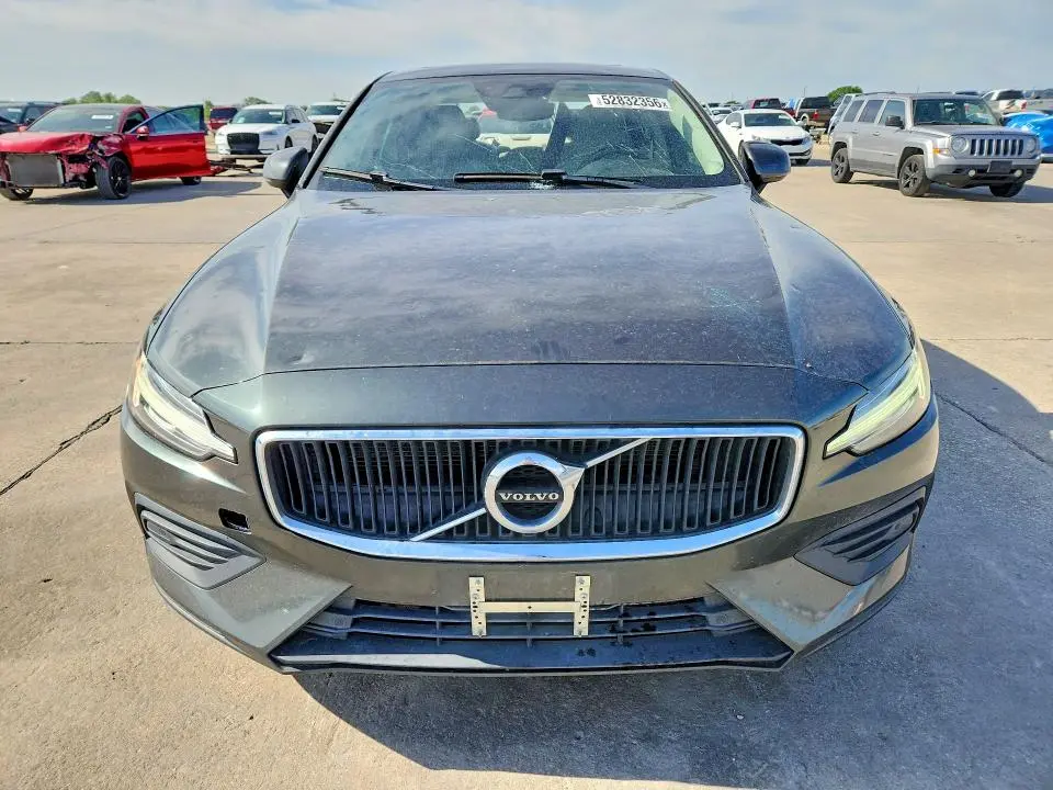 2020 VOLVO S60 T5 MOMENTUM  