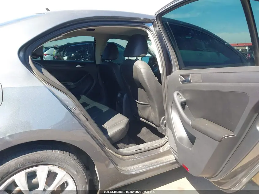 2011 VOLKSWAGEN JETTA 2.5L SE