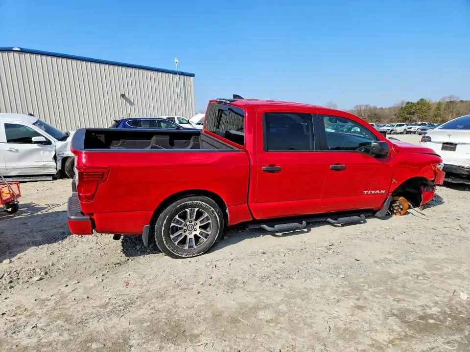 2022 NISSAN TITAN SV  