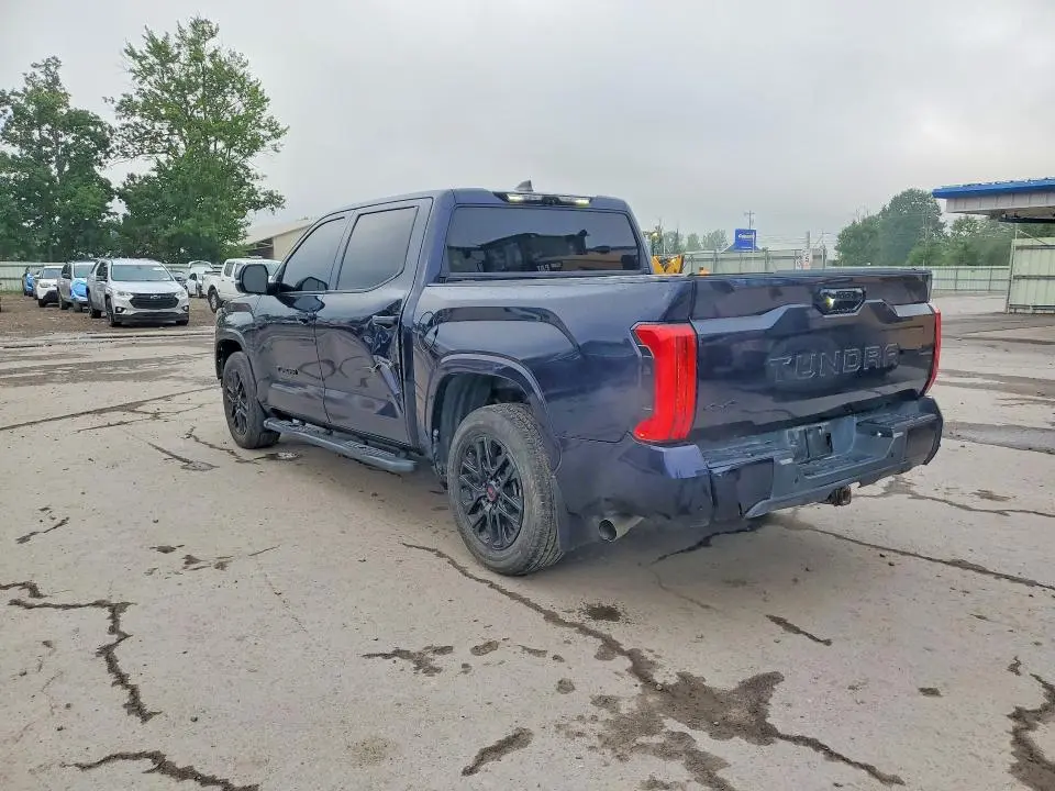 2024 TOYOTA TUNDRA CREWMAX  