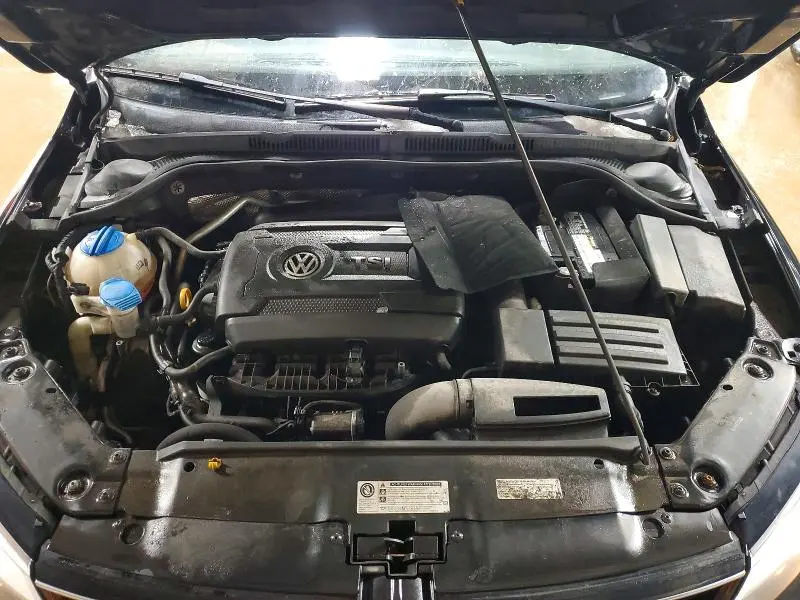 2015 VOLKSWAGEN JETTA SE  